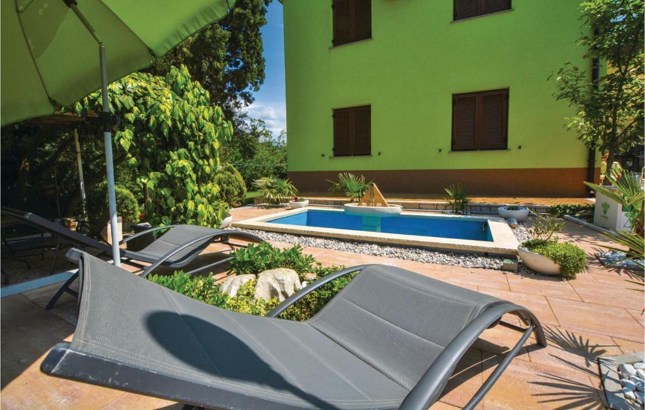 2 Bedroom Awesome Apartment In Portorož Kültér fotó
