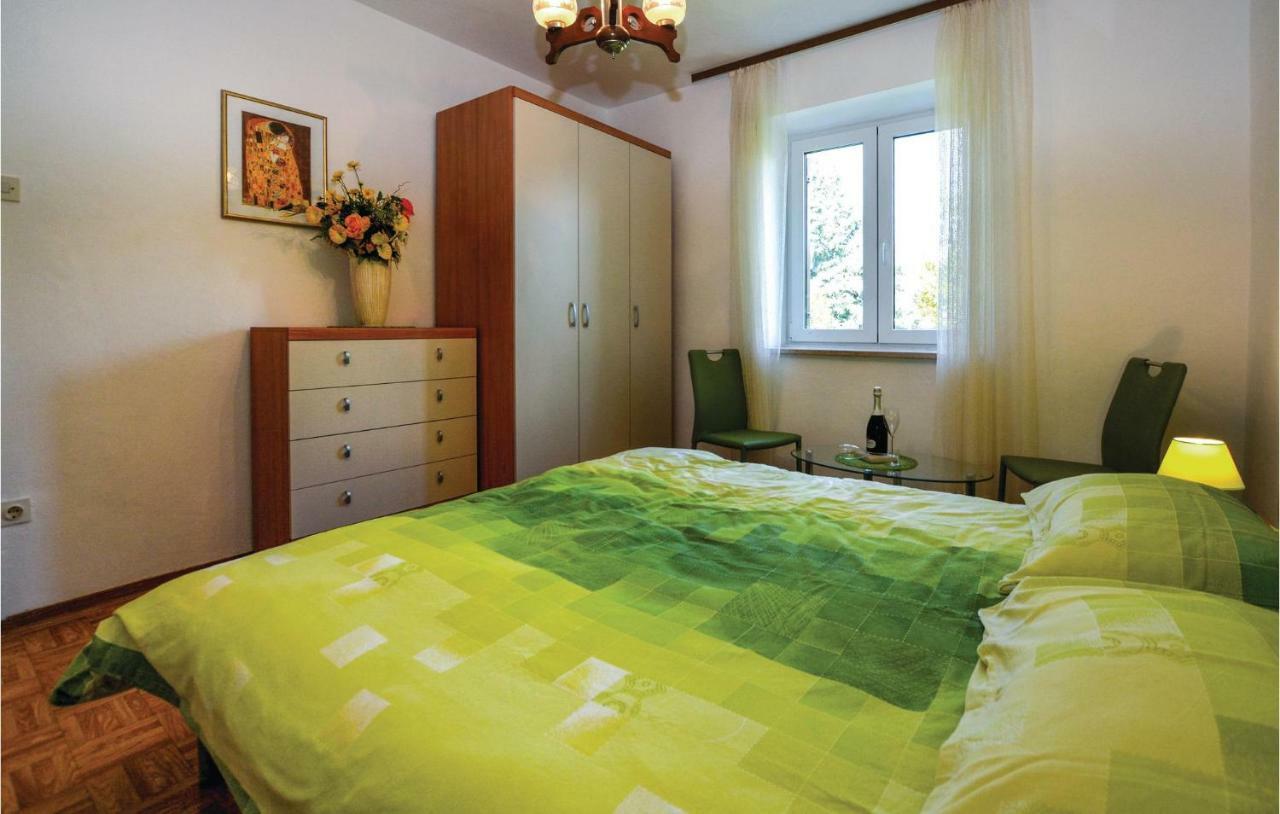2 Bedroom Awesome Apartment In Portorož Kültér fotó