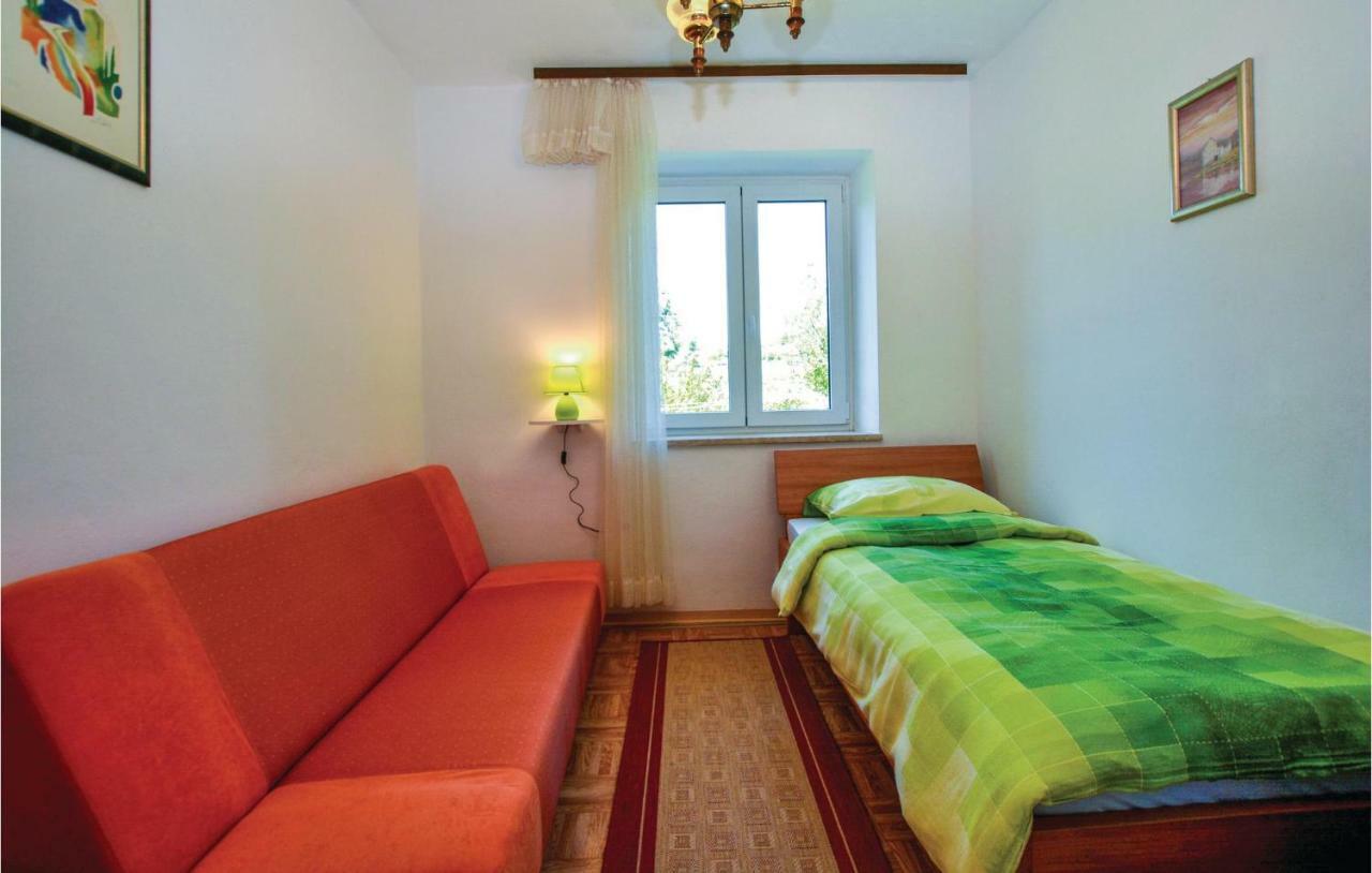 2 Bedroom Awesome Apartment In Portorož Kültér fotó